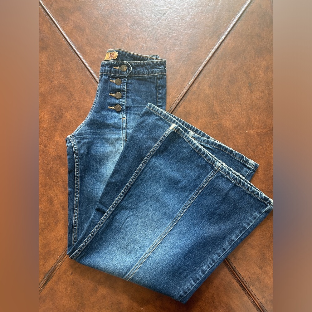 Size 0 Real Deal Y2K sailor pants by LEI